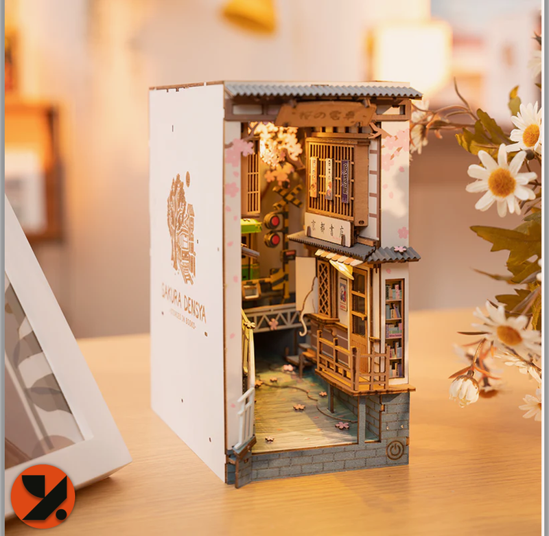 Japanese Sakura Densya Book Nook