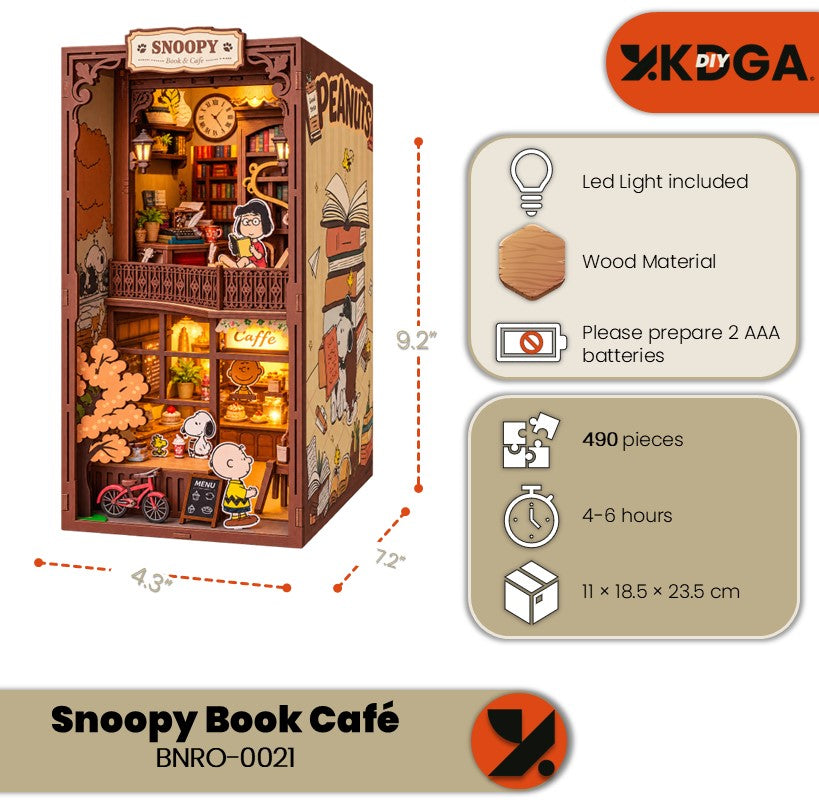 Snoopy Book Café